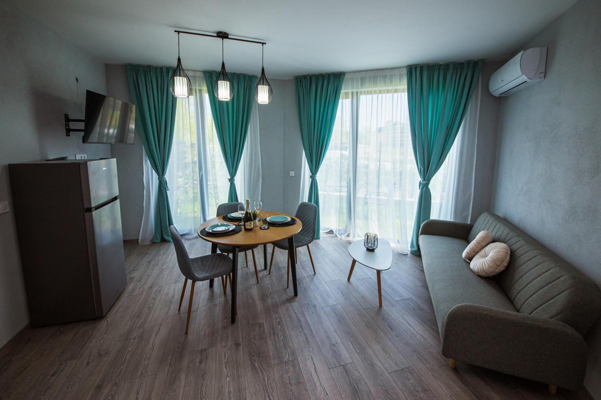 קרנבו Athmospherevillaema Apartments מראה חיצוני תמונה