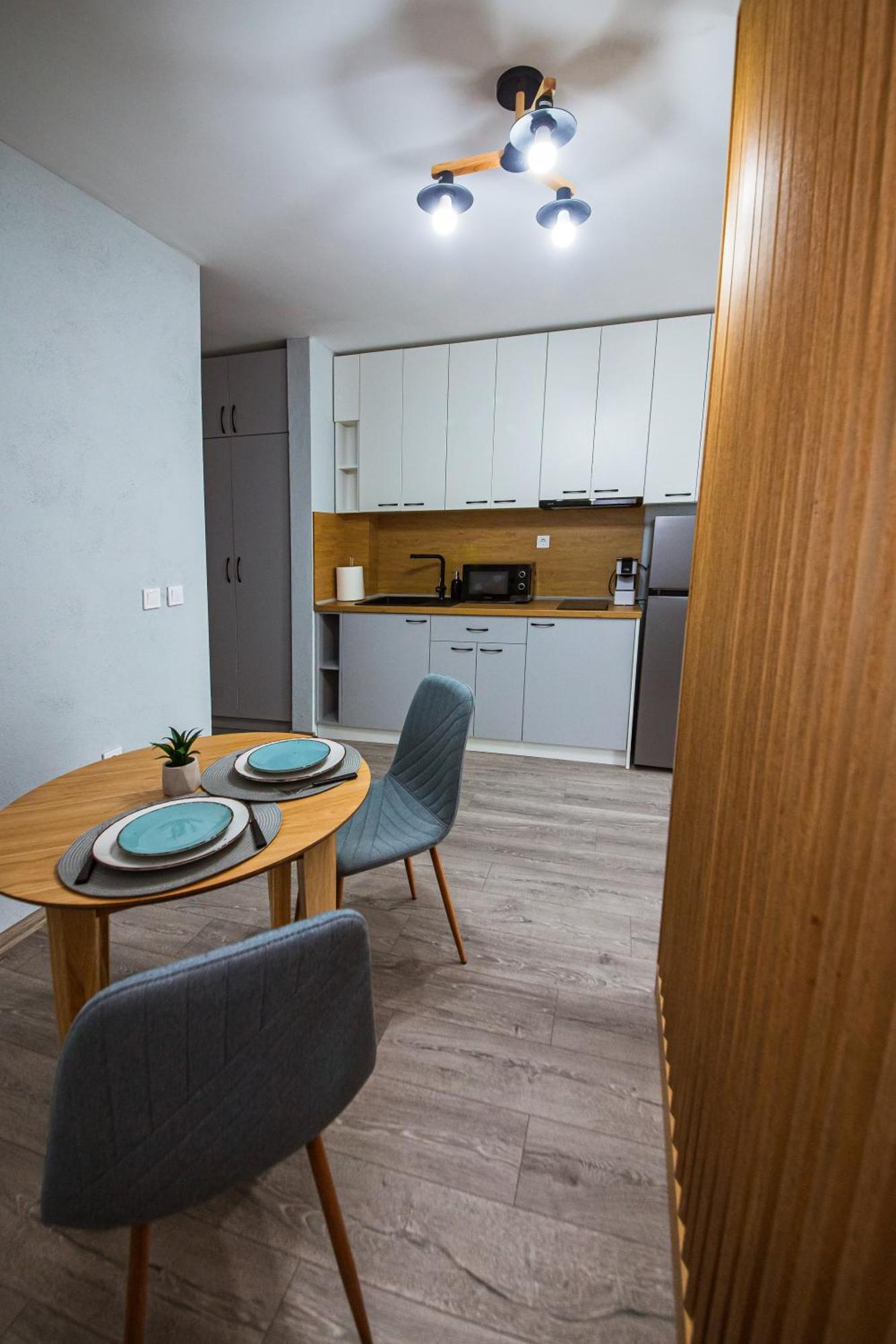 קרנבו Athmospherevillaema Apartments מראה חיצוני תמונה